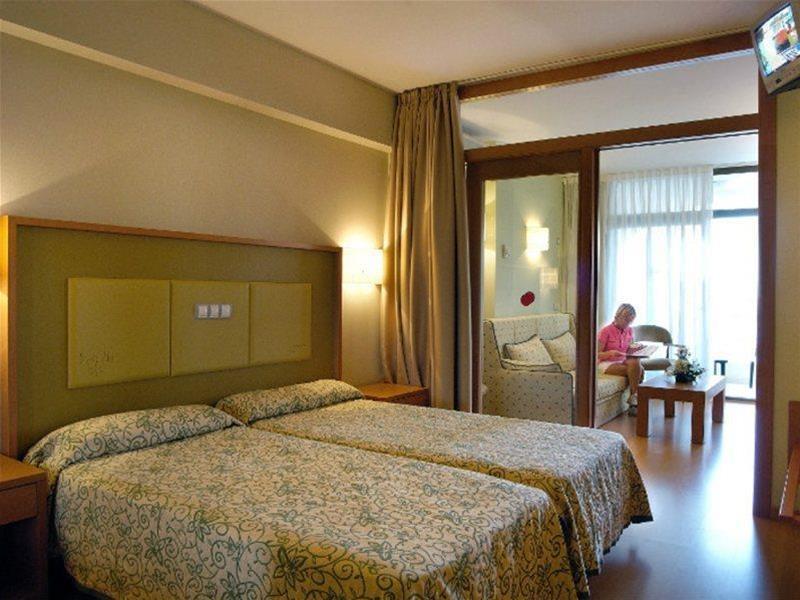 Evenia Olympic Garden Hotel โยเรตเดมาร์ ภายนอก รูปภาพ